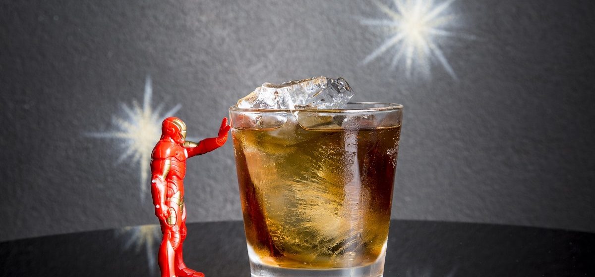 drink DEMON IN A BOTTLE (Iron Man) realizzato da I Maestri del Cocktail 1