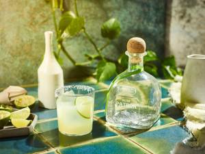 tommy's margarita con tequila patron