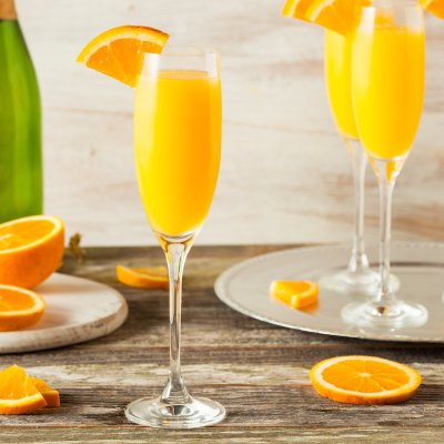mimosa cocktail ricetta con ingredienti e preparazione del drink a base di succo d arancia e prosecco