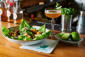 Caesar Salad e Old Cuban