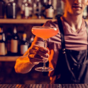 naked and famous ricetta cocktail